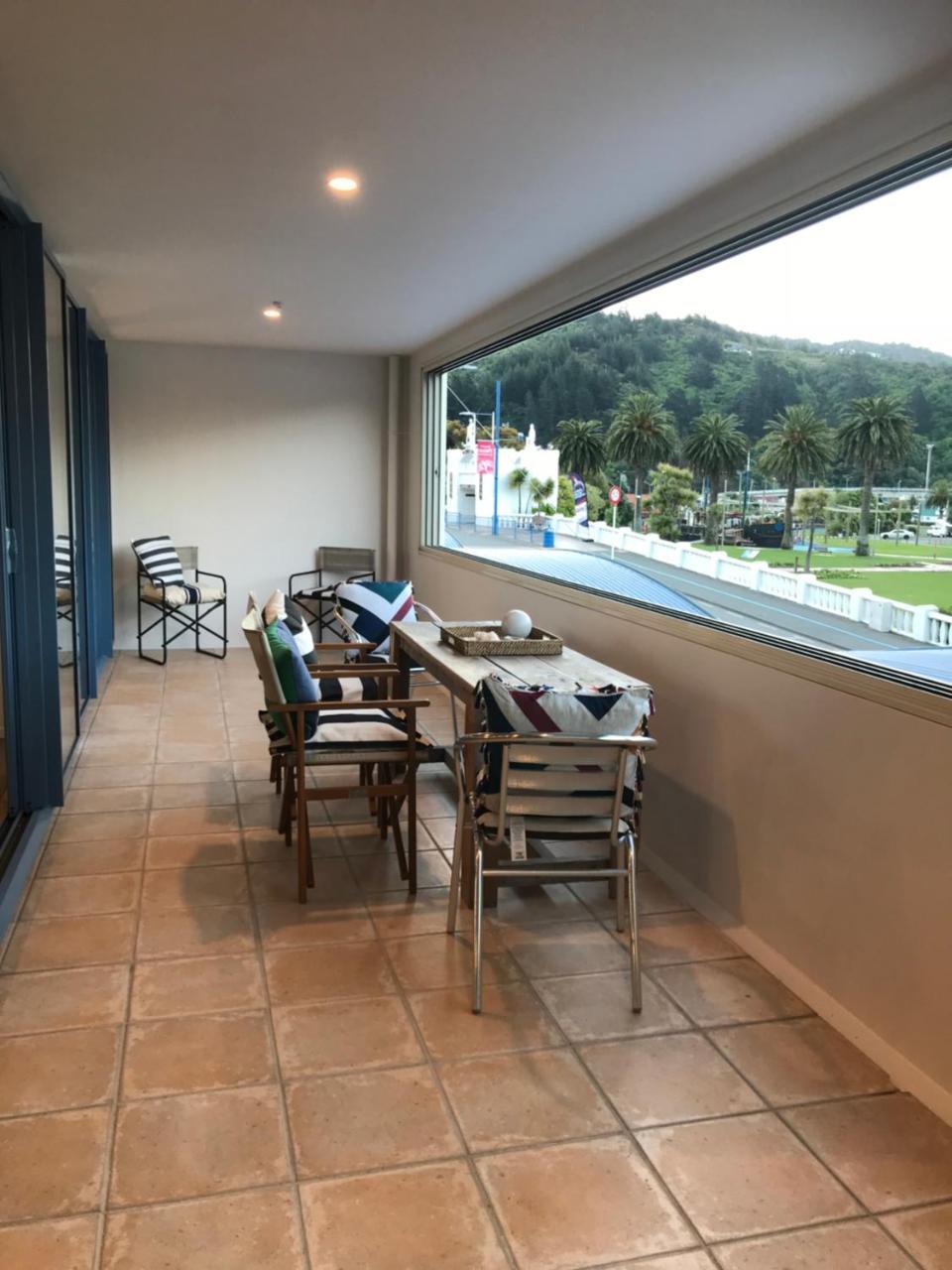 Ferienwohnung Perano On The Quay Picton Exterior foto